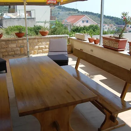 Apartments By The Sea Bilo, Primosten - 3090