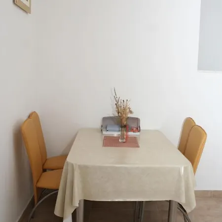 Apartment Apartments By The Sea Bilo, Primosten - 3090 Primosten