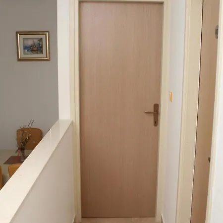 Apartments By The Sea Bilo, Primosten - 3090 Primošten