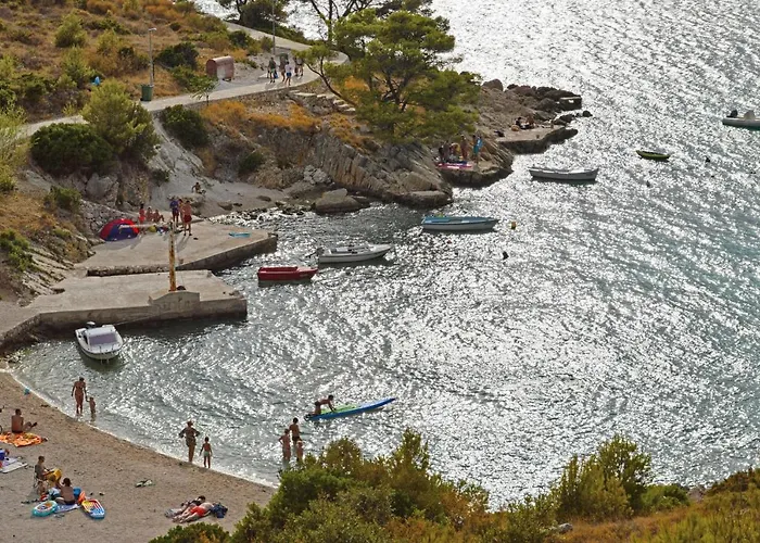 By The Sea Bilo, - 3090