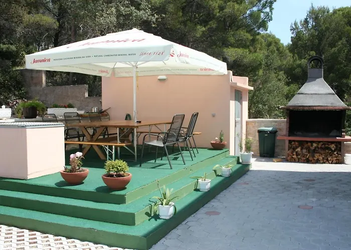 By The Sea Bilo, - 3090